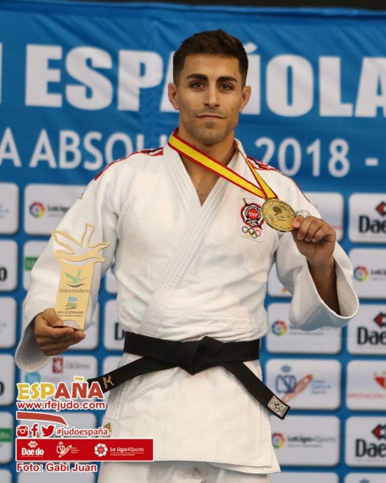 FB IMG 1545833482895 1 768x960